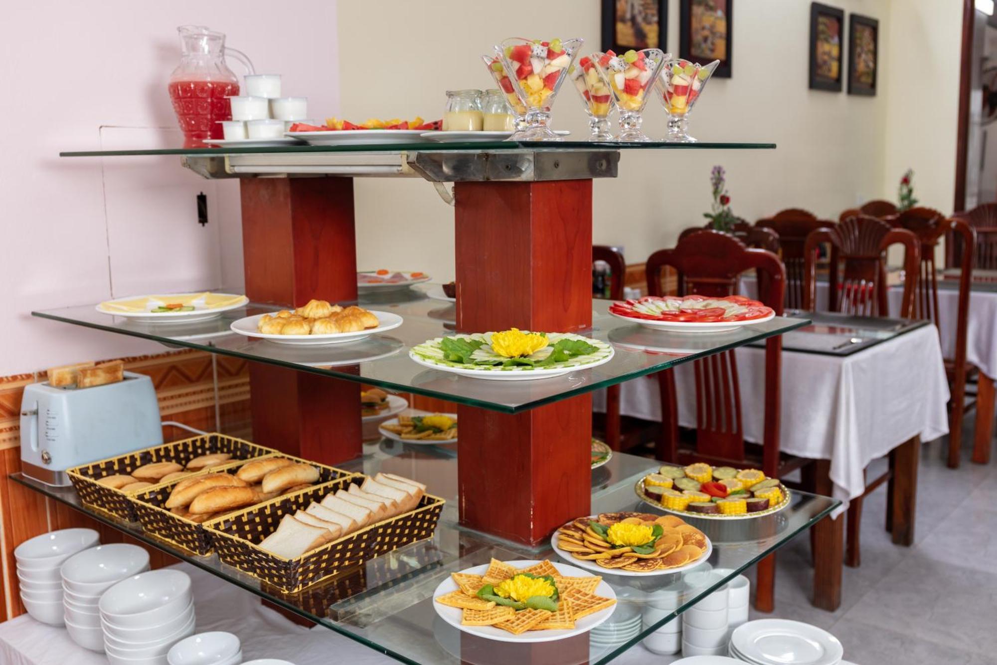 Viet Village Airport Hotel & Restaurants Hanoi Zewnętrze zdjęcie